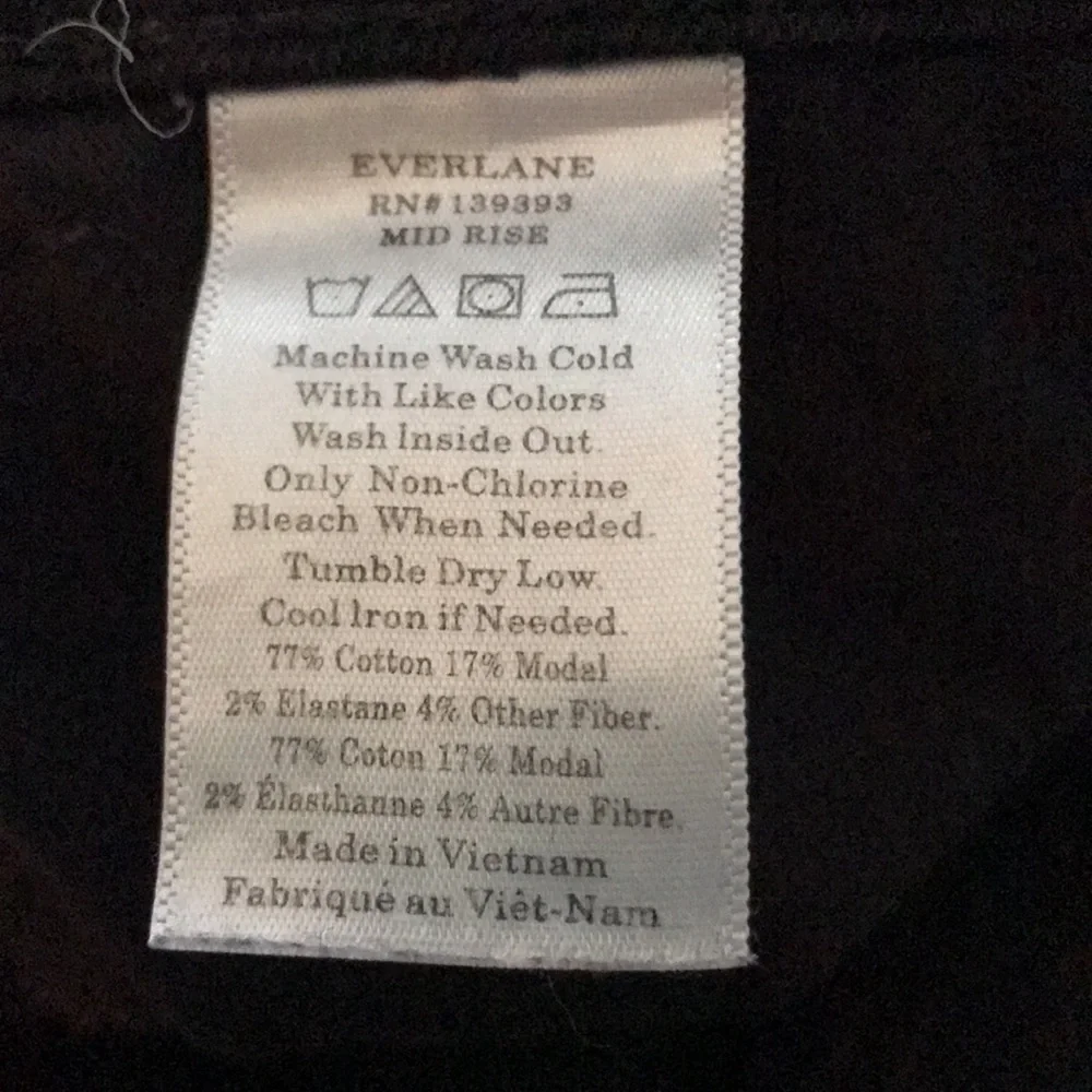 Everlane Black Mid Rise Skinny Jeans - Picture 5 of 8